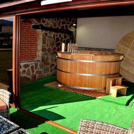 Family Hotel Daisy Borino Exterior foto