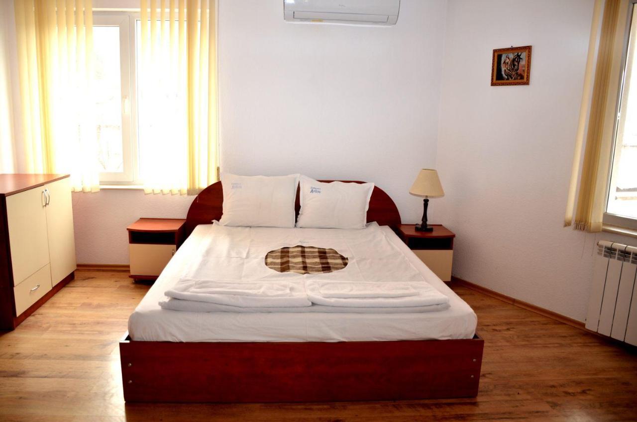 Family Hotel Daisy Borino Exterior foto