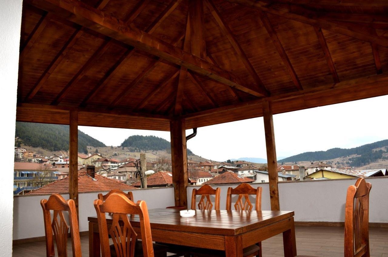 Family Hotel Daisy Borino Exterior foto