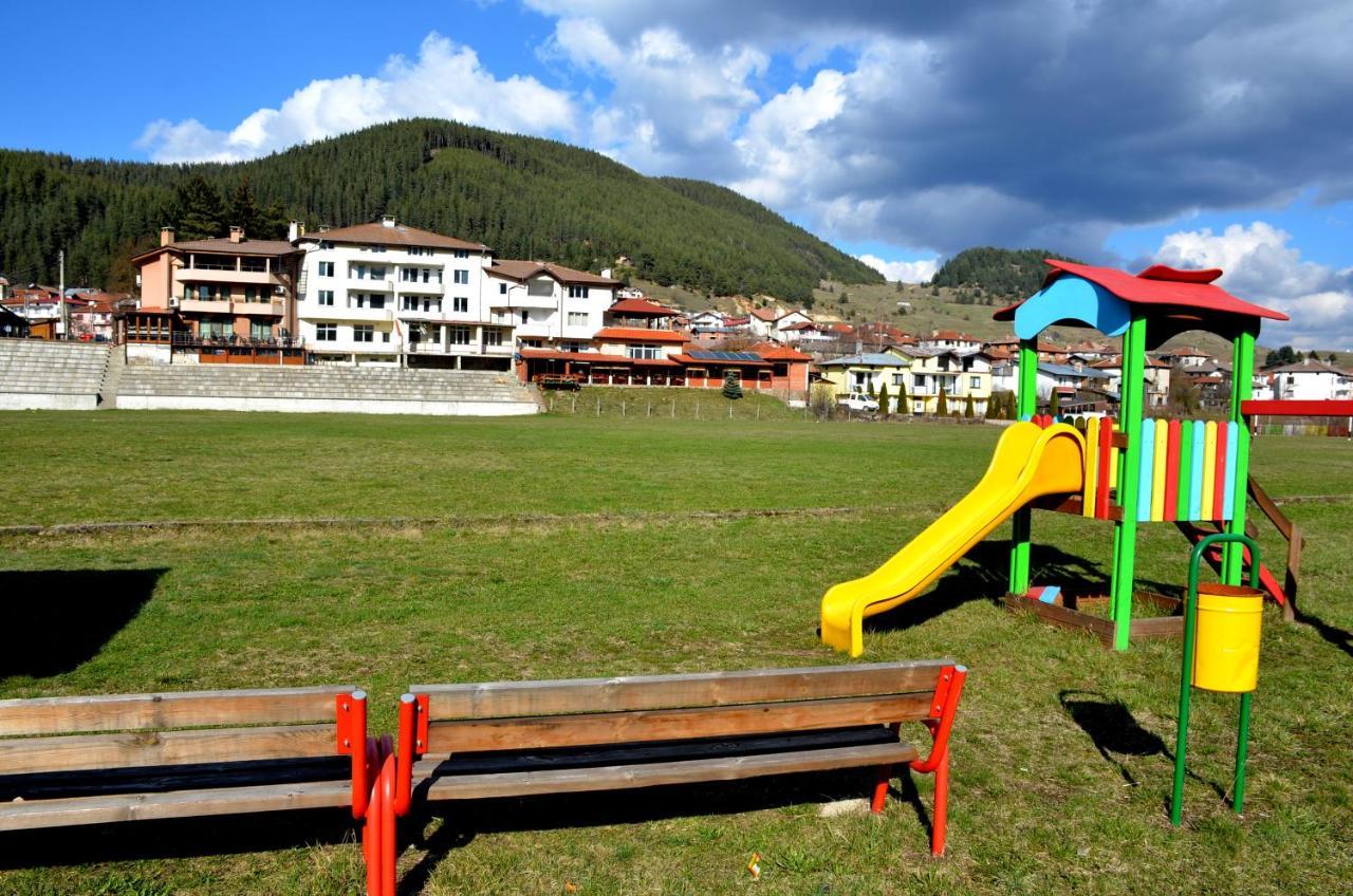 Family Hotel Daisy Borino Exterior foto