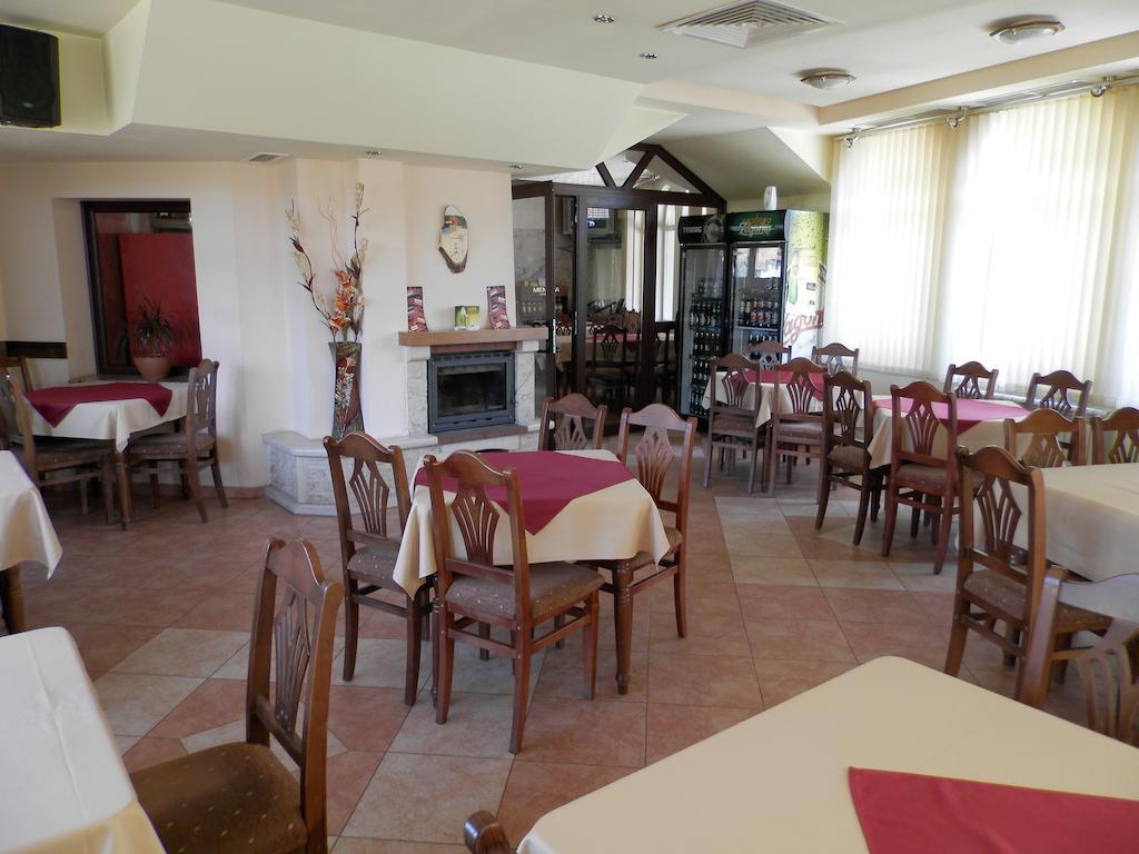 Family Hotel Daisy Borino Exterior foto